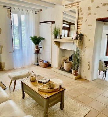Mars-sur-Allier Villa | MAT TRANG