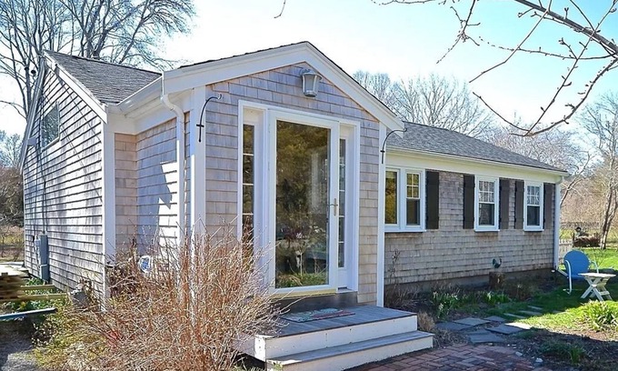 Mattapoisett Center Cottage | Mattapoisett Cottage
