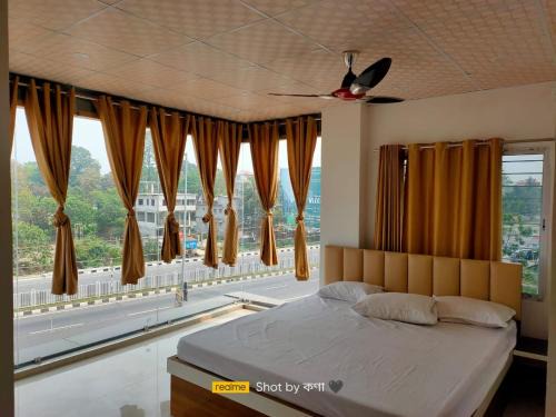 Bagdogra Cabin | Mayer Anchal