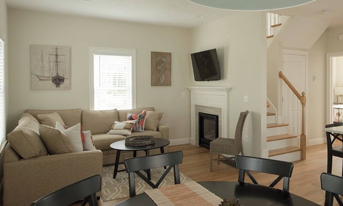 Dennis Villa | Mayflower Beach Villas - Snug Harbor