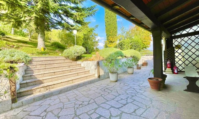 Grizzana Morandi House | Mazzetti Country House-Country living and garden