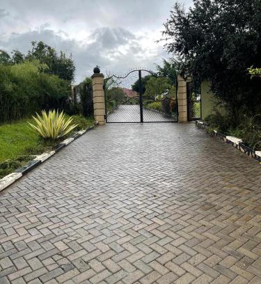 Central Region House | Mbibo Farmhouse