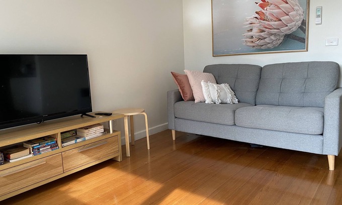 McCrae Villa | McCrae beach Villa on Wattle Place, a 5 mins walk to the beach