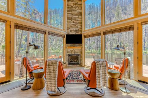 Vida House | McKenzie River Retreat