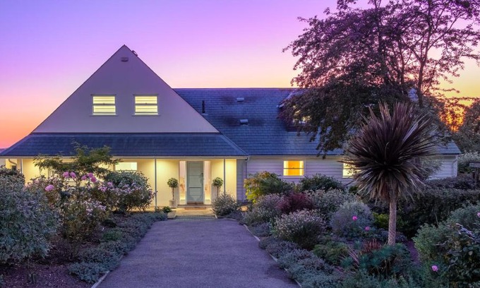 Hawkhurst Bed & Breakfast | Meadow Cottage Bed & Breakfast