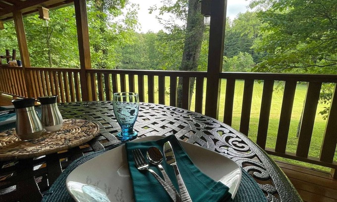 Unaka Cabin | Meadow Creek ★ Remote Workers ★ Family Friendly