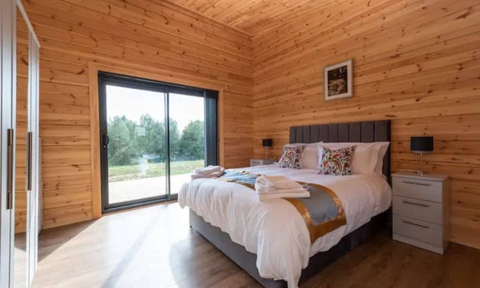 Burstall Cottage | Meadow Valley Lodges - Lodge 1