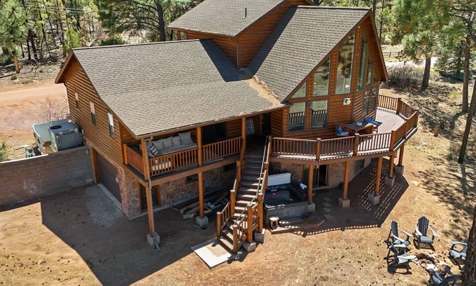 Overgaard Cabin | Meadow View Manor | Hot Tub~Billiards~King Beds