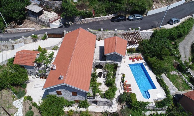 Gorovici Villa | Mediteraneo Villa