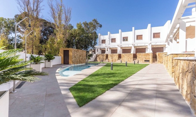 San Jose House | Mediterranean calm, cozy home with terrace in residential complex with pool