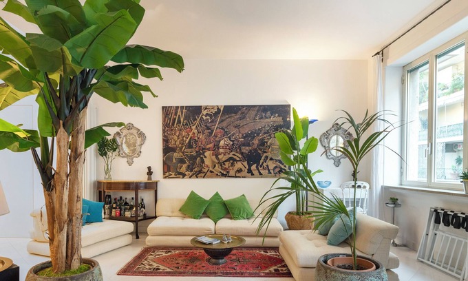 Chiaia Apartment | Mediterraneo Loft Chiaia, a Music Journey 10 minutes from Napoli Seafront.