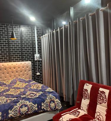 Vientiane Prefecture House | Meenoy hotel vientiane laos 旅館