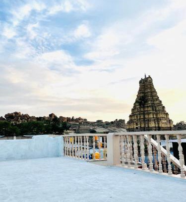Hampi Bed & Breakfast | Megha Guesthouse