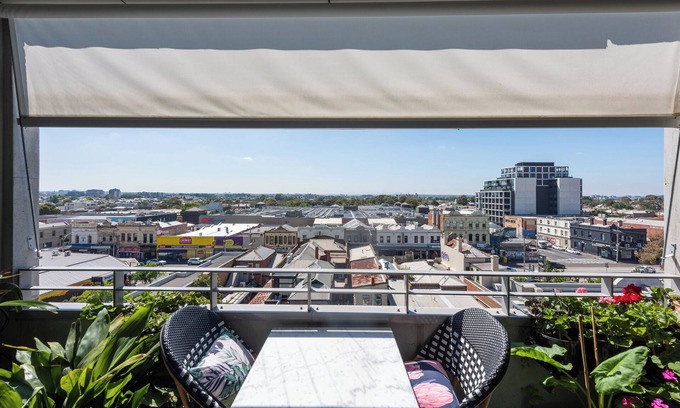 Brunswick Apartment | MELB-WIL674 · Brunswick Retreat! 5th floor 1-bed