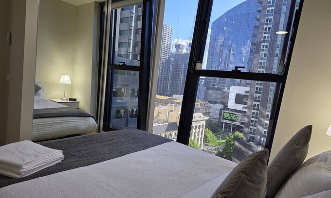 Docklands Apartment | Melbourne CBD Southern Cross City View Retreat