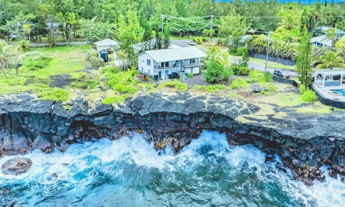 Keaau House | Mele Kohola Song Of The Whales
