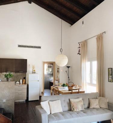 Alyki Apartment | Melolia Estate