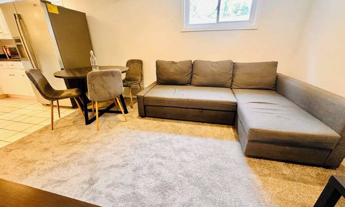 Melville Apartment | Melville's Hidden Gem