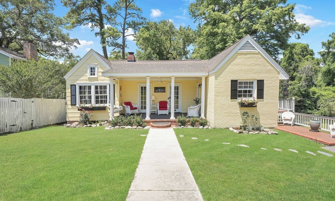 Wilmington House | Memories on Grace, near downtown Wilmington and area beaches