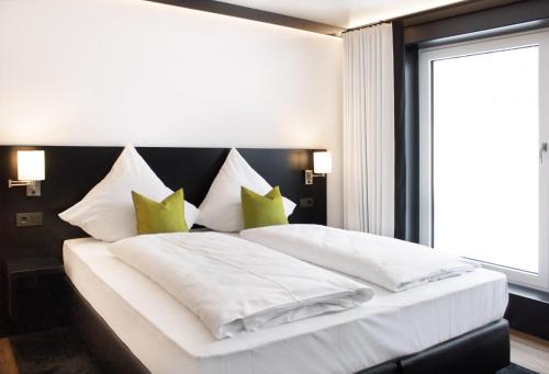 Mengen Hotel | MEN Hotel by WMM Hotels