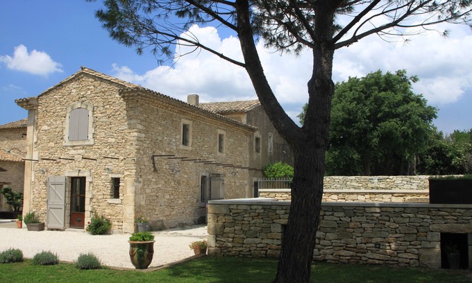 Menerbes Other | Menerbes old stone wine cellar with secure pool & fenced garden