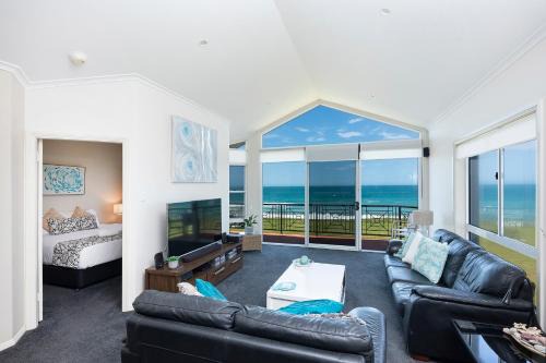 Old Bar Resort | Meridian Beachside Apartments