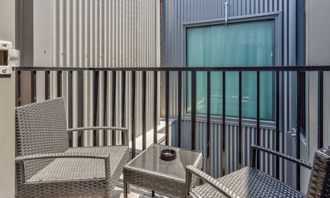 Hurstville Hotel | Meridian Hotel