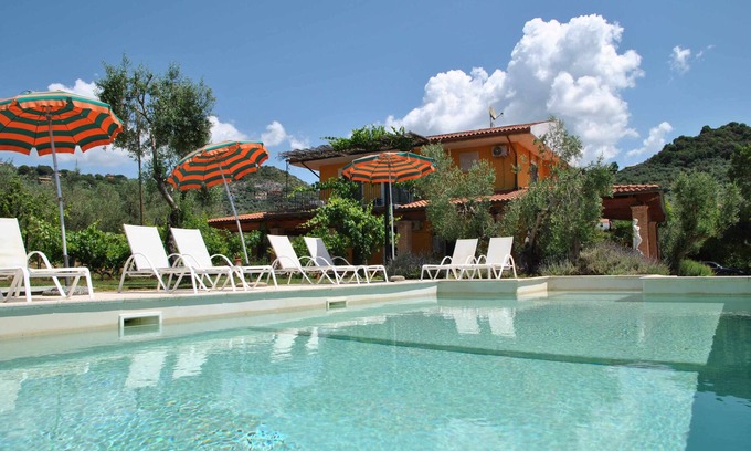 Itri House | Meridiana holiday house with swimming pool