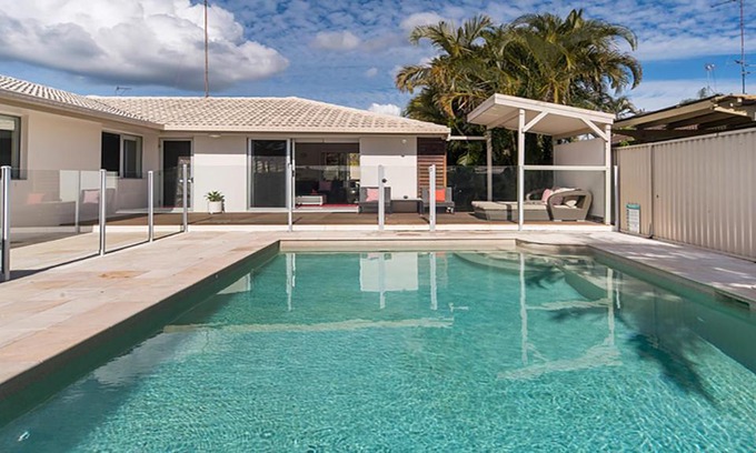 Mermaid Waters House | Mermaid Beach Retreat