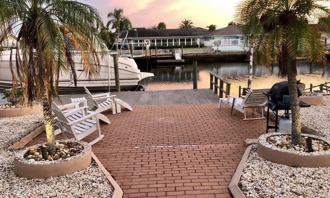 Gulf Harbors House | Mermaid's Cove🧜🏻‍♀️🌊GORGEOUS PREMIER WATERFRONT Home! PRIVATE DOCK-FAST Gulf access!