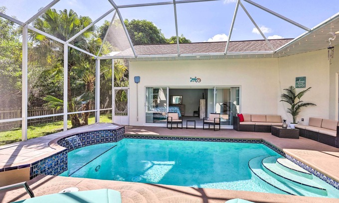 Merritt Island House | Merritt Island Home with Grill & Saltwater Pool