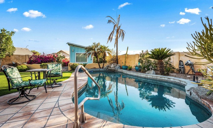 East Mesa House | Mesa Desert Oasis Pool Grill