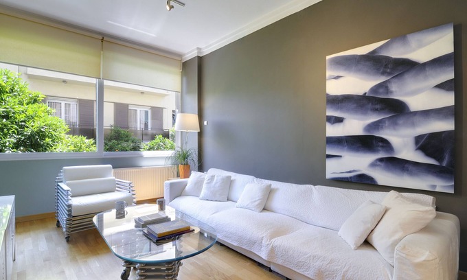 Athens Apartment | Mets Eclectic Flat with Private Lush Terrace