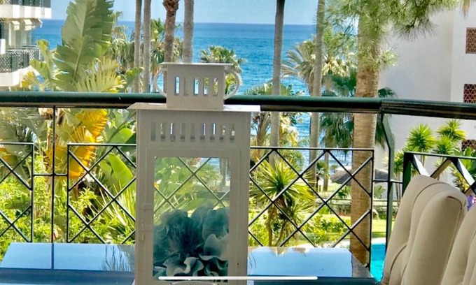 Sitio de Calahonda Apartment | MI CAPRICHO 9C BEACHFRONT- Apartment with sea view - Costa del Sol