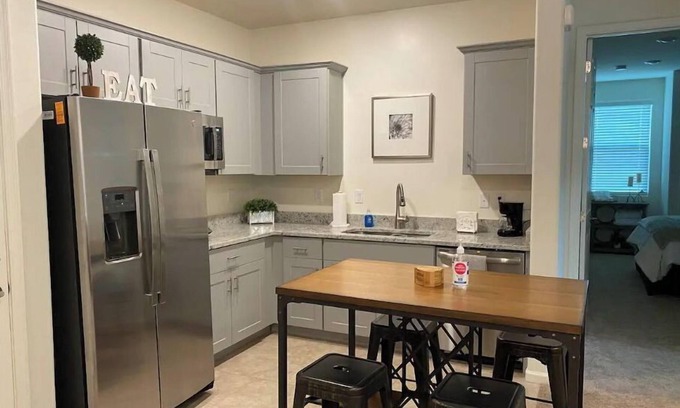 North Ranch Apartment | Mi casita es tu casita!