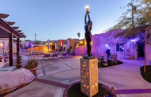 Desert Hot Springs Hotel | MI KASA HOT SPRINGS 420,Adults Only, Clothing Optional