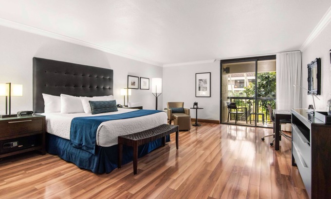 Miami Lakes Hotel | Miami Lakes Hotel