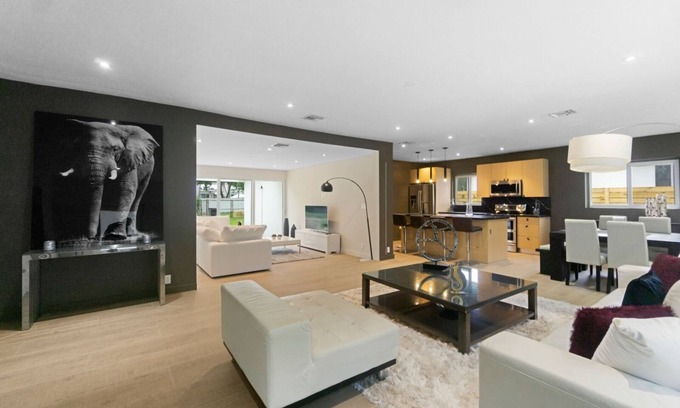 Biscayne Park House | Miami Shores -brand new villa - Pool