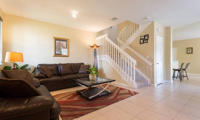 Naranja House | Miami Vacation House Cribkeys