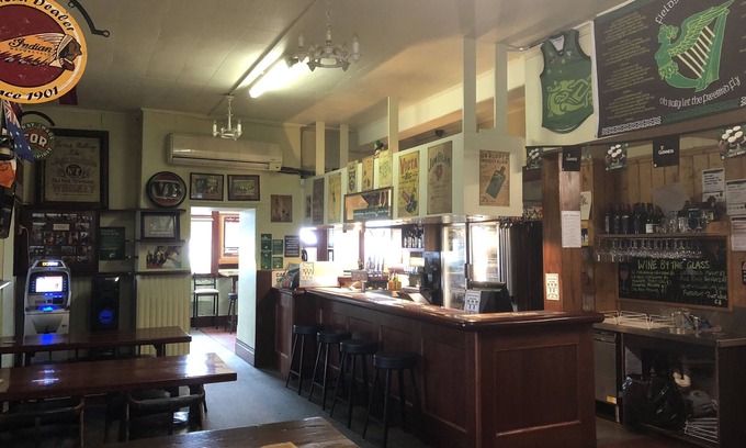 Koroit Hotel | Mickey Bourke's Koroit Hotel