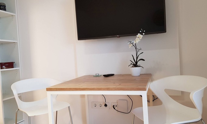 Riem Apartment | Micro apartment directly at the Messe München-Riem