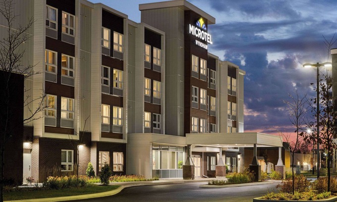 Boisbriand Hotel | Microtel Inn & Suites By Wyndham Boisbriand