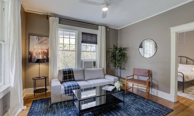 Midtown Apartment | Mid Century Modern Midtown Apartment Close to all!