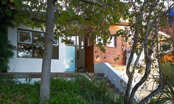 Santa Monica Canyon House | Mid-Century Santa Monica Canyon Home. Hidden Gem. Beautiful walk to beach.