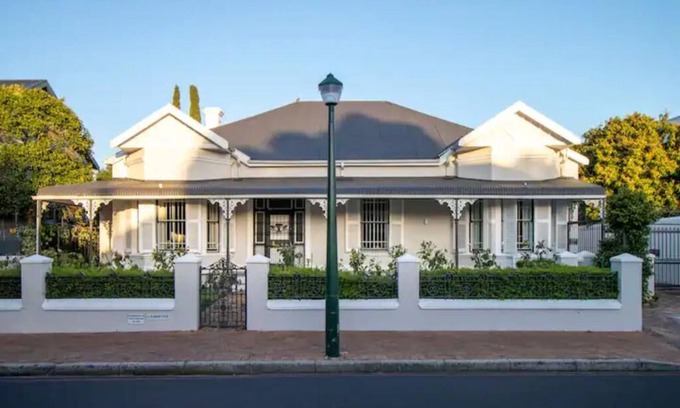 Stellenbosch Villa | Middedorp Manor Villa