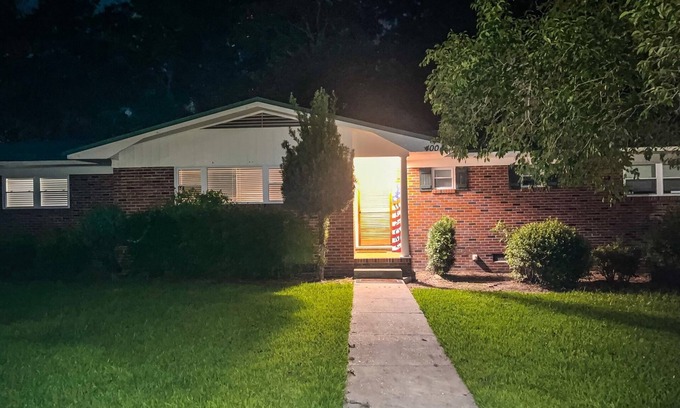 Hattiesburg House | Midtown Avenue Home