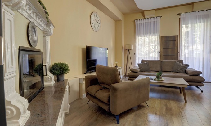 Pristina Apartment | Midtown Prishtina Stays