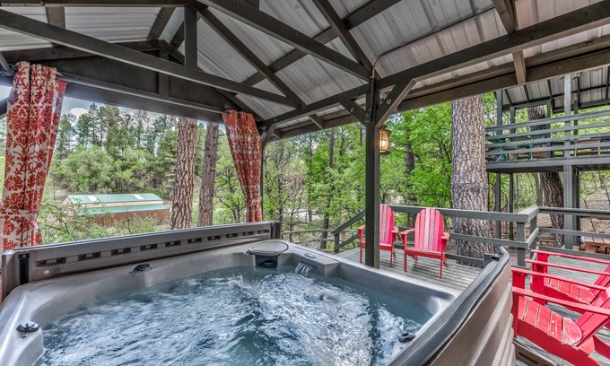 Ruidoso Cabin | MidTown Retro Riverfront Cabin- !HOT TUB, Riverview Deck PET