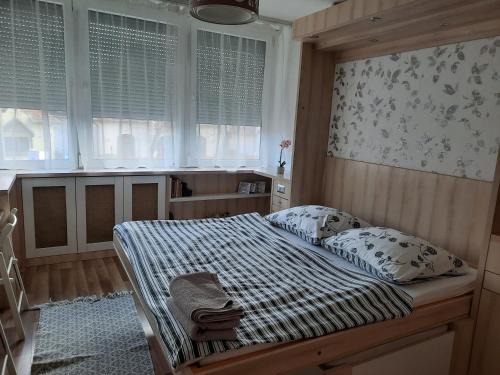 Szekszard Apartment | Mikes Apartman