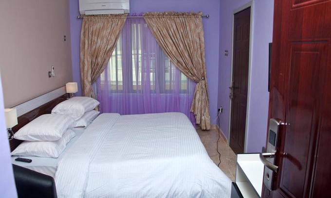 Ajah Hotel | Milestone Hotel